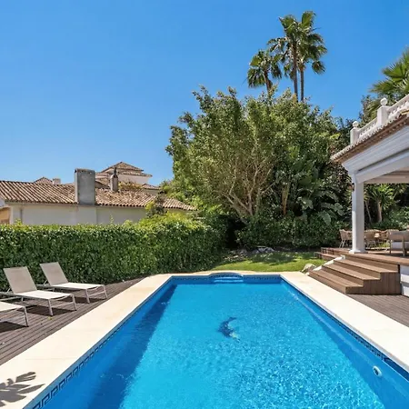 Vacation I Nadal, Private Heated Pool, 5bdr, Lush Garden, Bbq, Alarm System, Beaches At Your Doorstep מארבלה