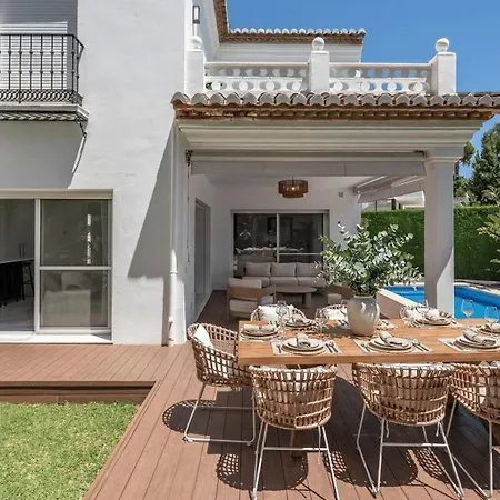 Vacation I Nadal, Private Heated Pool, 5bdr, Lush Garden, Bbq, Alarm System, Beaches At Your Doorstep מארבלה