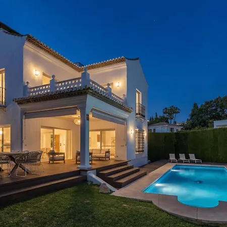 וילה Vacation I Nadal, Private Heated Pool, 5bdr, Lush Garden, Bbq, Alarm System, Beaches At Your Doorstep מארבלה